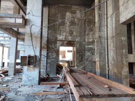 “Üç icra başçısı dəyişib, bina hələ də hazır deyil” - NARAZILIQ!