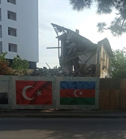 Nizaminin icra başçısı Qazilərin adından BELƏ YARARLANIR... - YENİ HOQQABAZLIQ...