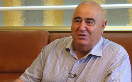 “Hollivud” restoranında bıçaqlanan şəxs….-Fotolar